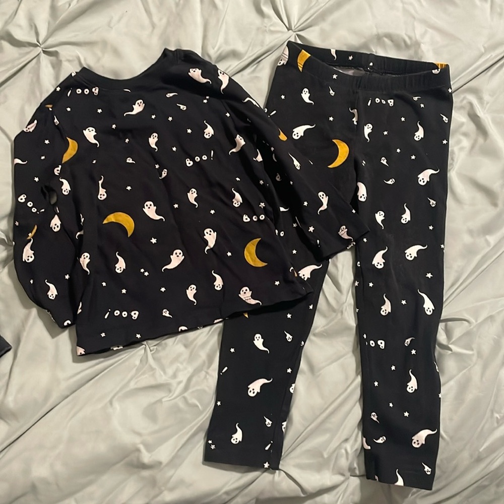 Halloween pajamas, size 3T